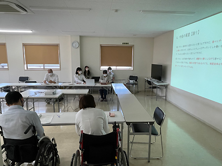 地域共生分野の学生が静岡障害者自立生活センターで成果報告