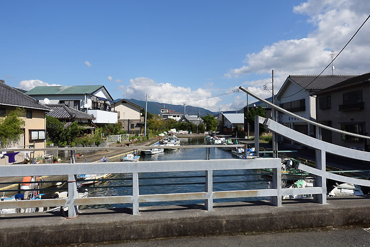 いりえ橋と船着場